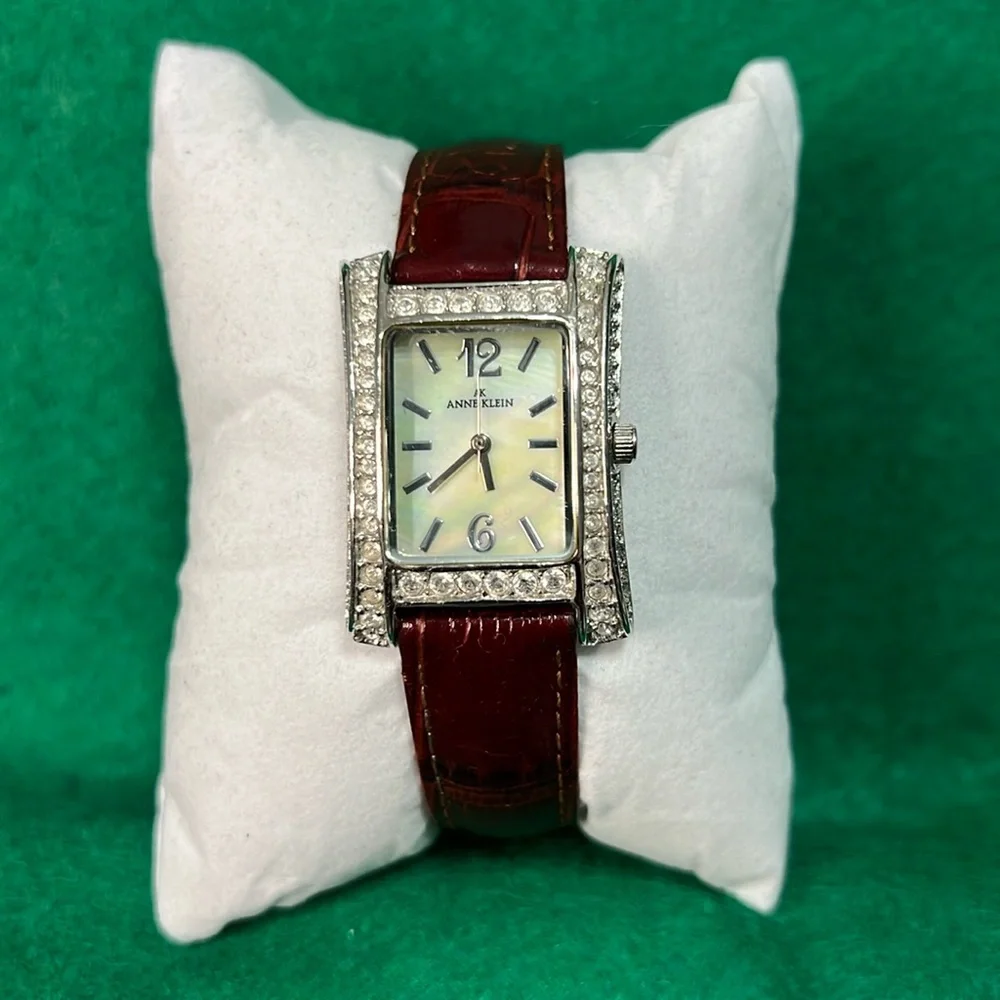 Anne klein - Picture 1 of 1